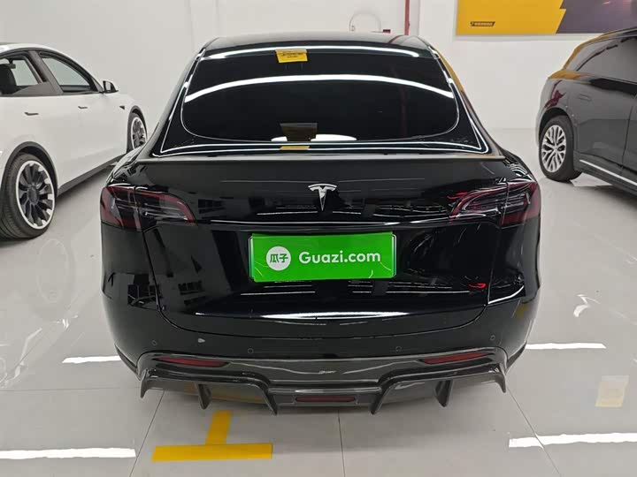 Фото 6 - Tesla Model Y