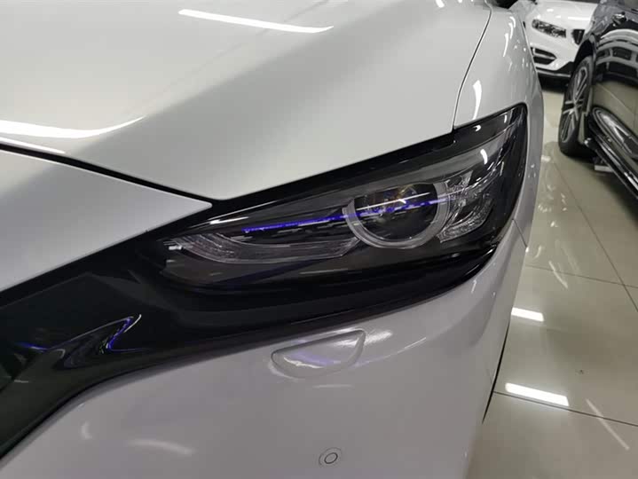 Фото 5 - Mazda Atenza