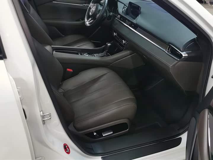 Фото 8 - Mazda Atenza