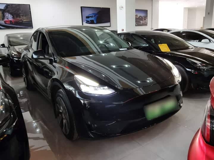 Фото 4 - Tesla Model Y