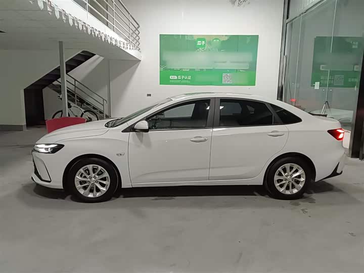 Фото 5 - Chevrolet Monza