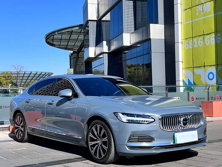 Фото 3 - Volvo S90 Hybrid