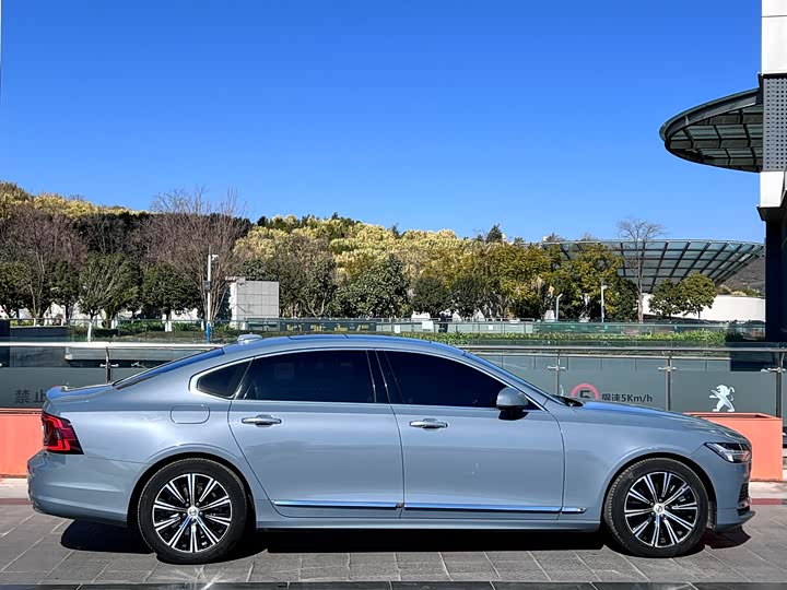 Фото 4 - Volvo S90 Hybrid