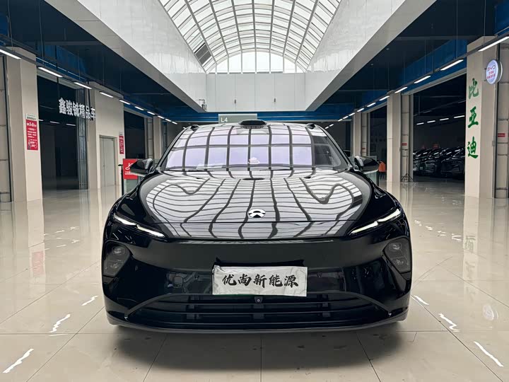 Фото 2 - Nio ET7