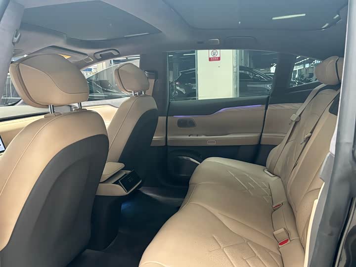 Фото 8 - Nio ET7