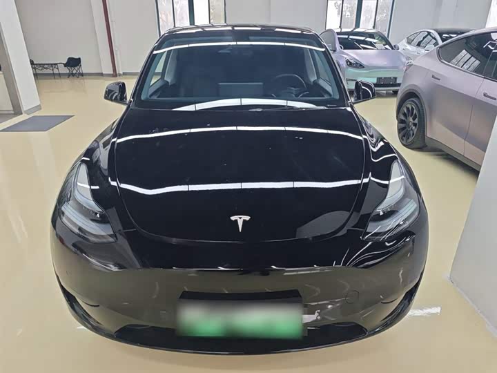 Фото 3 - Tesla Model Y
