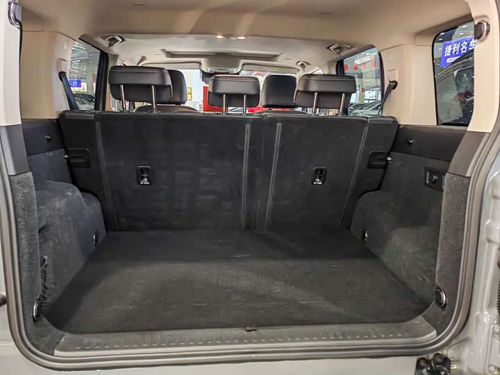 Фото 4 - Tank 300