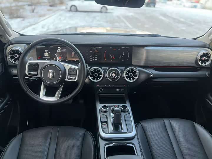 Фото 9 - Tank 300