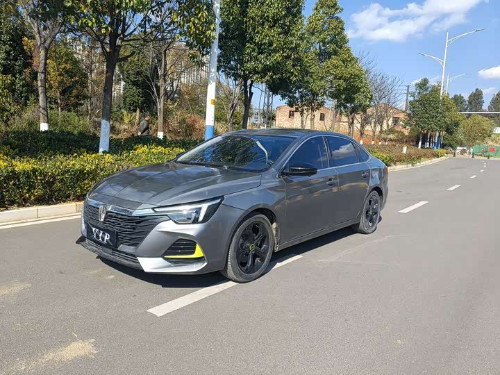 Фото 1 - Roewe i6 Max