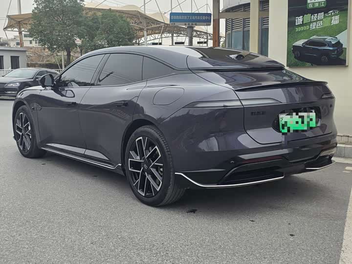 Фото 4 - Avatr 06