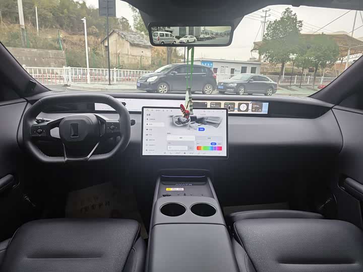 Фото 7 - Avatr 06