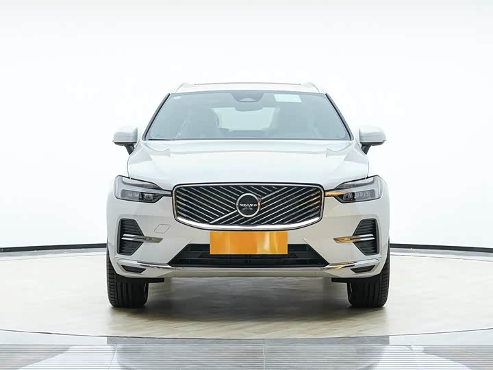 Фото 2 - Volvo XC60