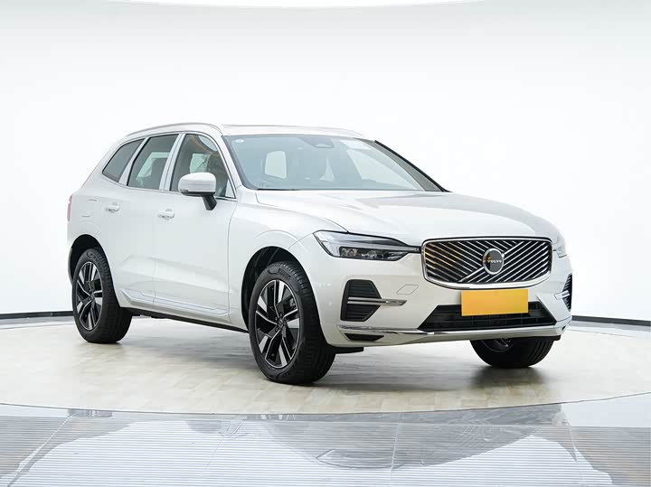 Фото 3 - Volvo XC60