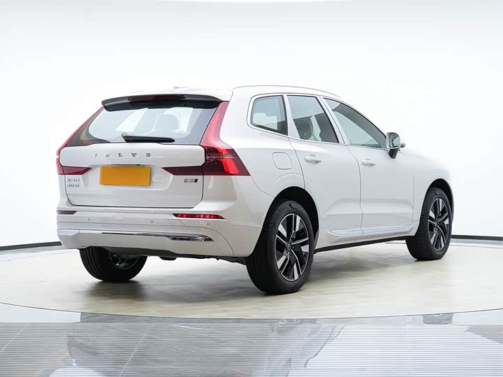 Фото 5 - Volvo XC60