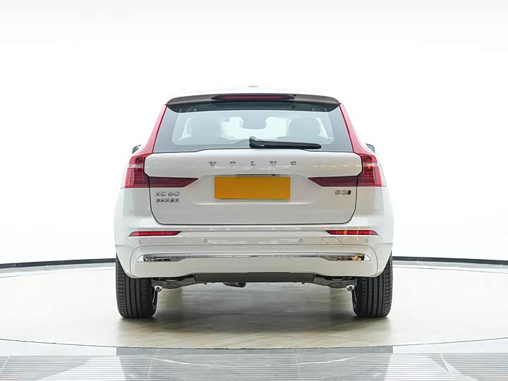 Фото 6 - Volvo XC60