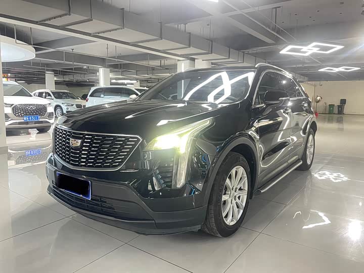 Фото 1 - Cadillac XT4