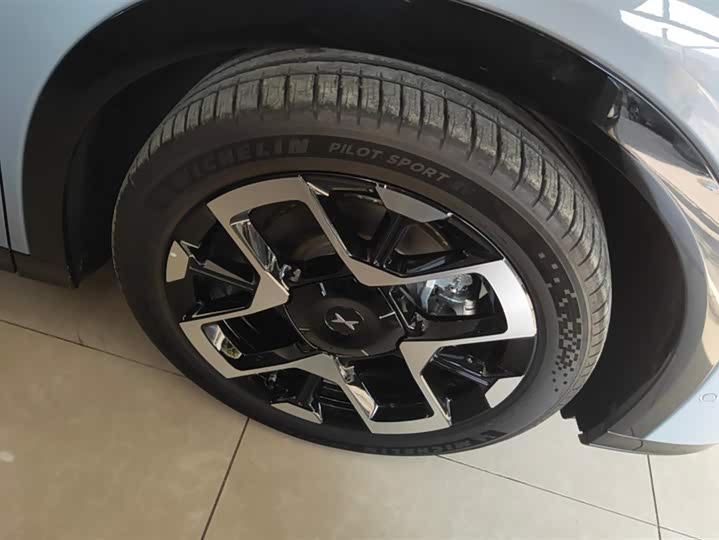 Фото 6 - XPeng G7