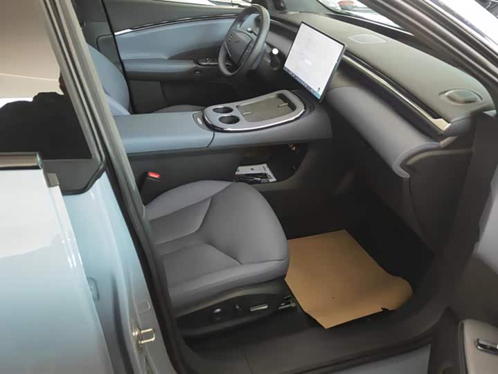 Фото 8 - XPeng G7