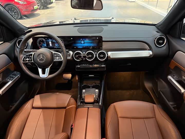 Фото 5 - Mercedes-Benz GLB-Class