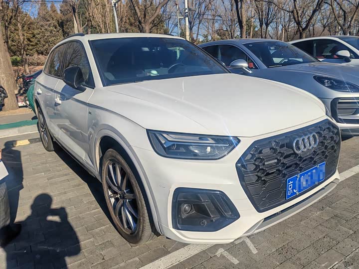 Фото 2 - Audi Q5L