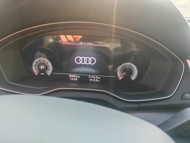 Фото 4 - Audi Q5L