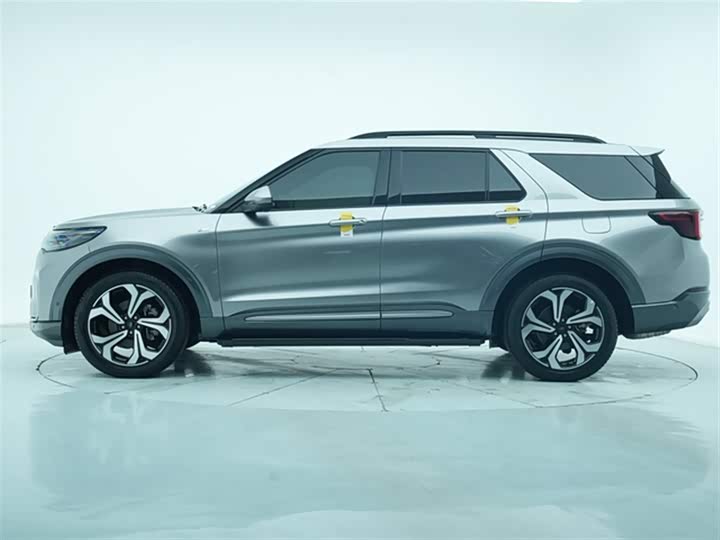 Фото 5 - Ford Explorer