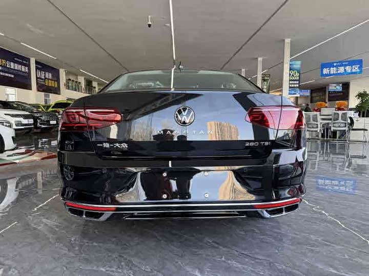 Фото 4 - Volkswagen Magotan