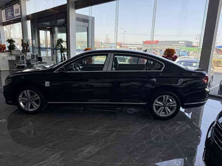 Фото 5 - Volkswagen Magotan