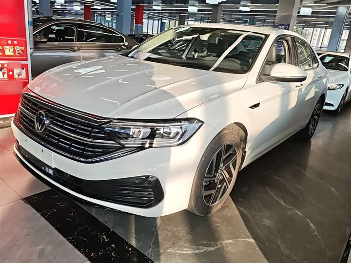 Фото 2 - Volkswagen Sagitar L