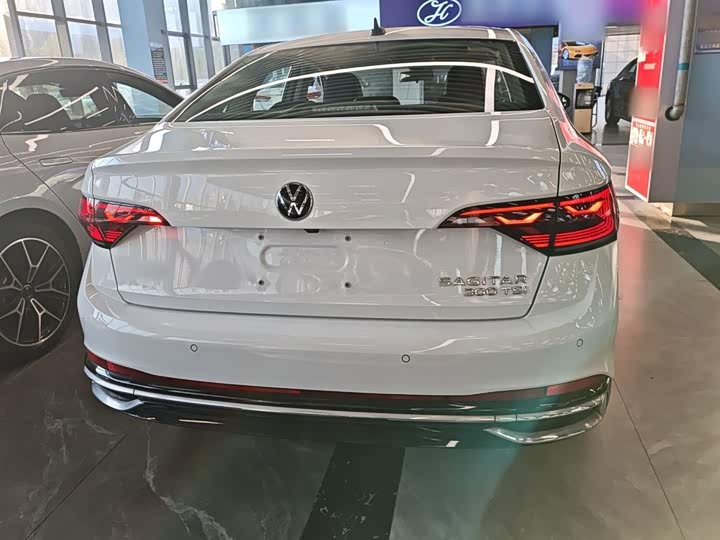 Фото 6 - Volkswagen Sagitar L