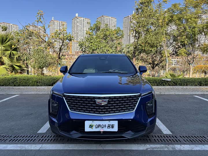 Фото 2 - Cadillac XT4