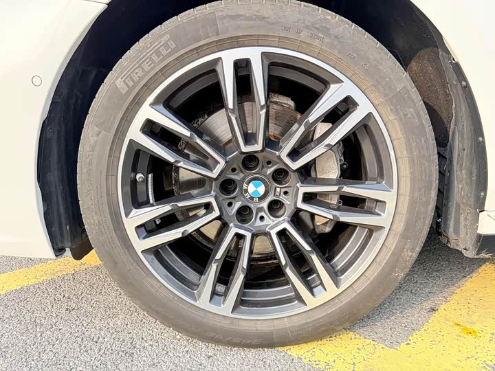 Фото 5 - BMW 5 Series