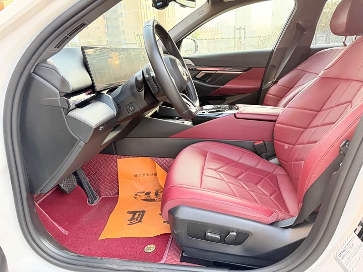 Фото 6 - BMW 5 Series