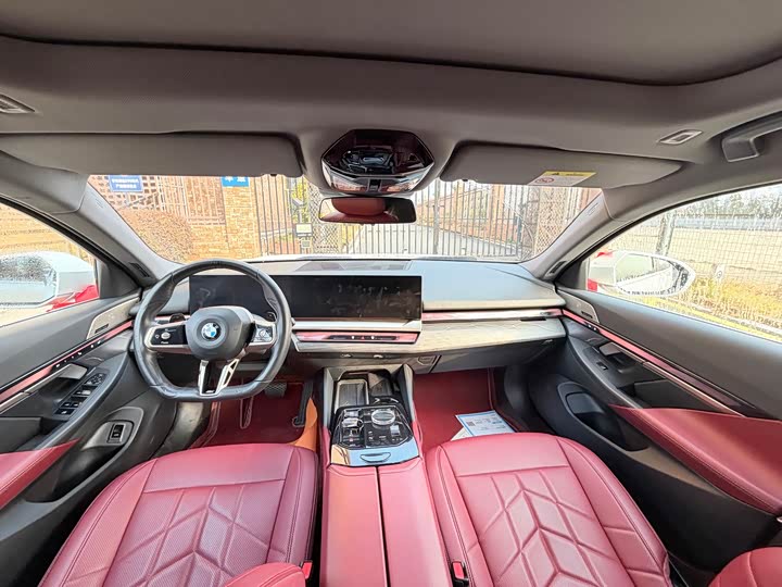 Фото 8 - BMW 5 Series