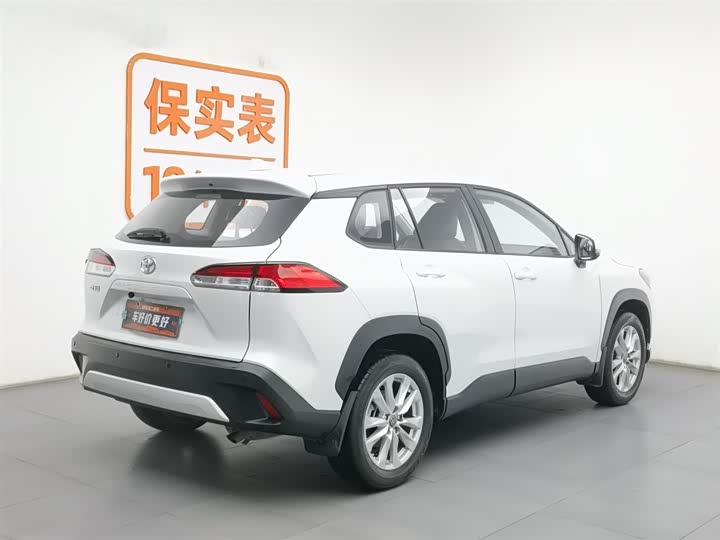 Фото 2 - Toyota Corolla Cross