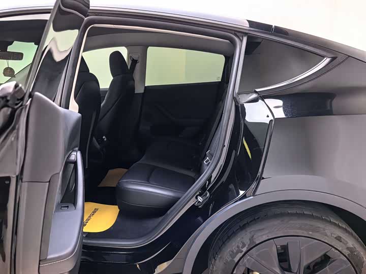 Фото 7 - Tesla Model Y