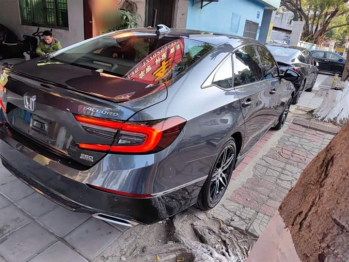 Фото 7 - Honda Accord