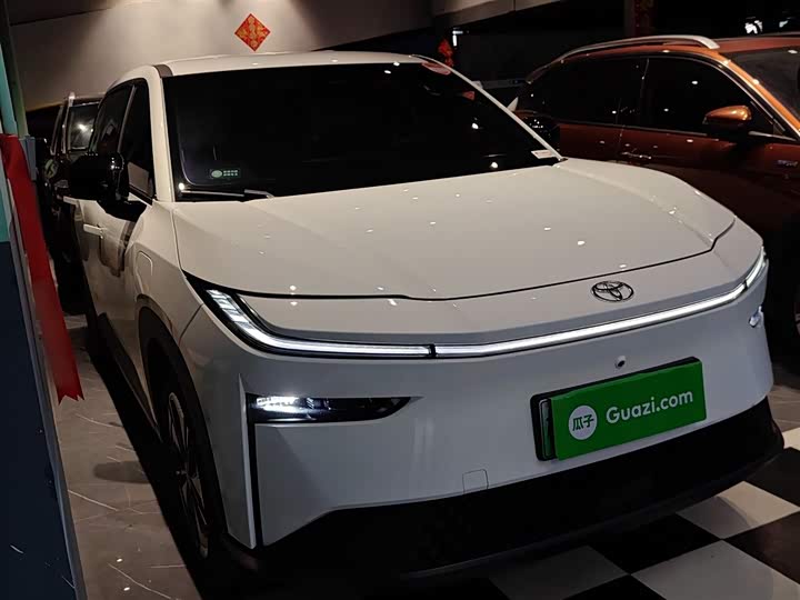 Фото 4 - Toyota bZ3X