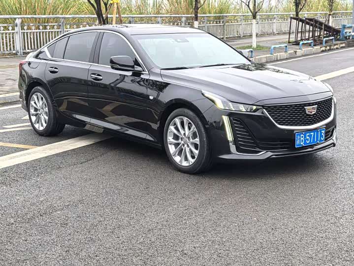 Фото 2 - Cadillac CT5