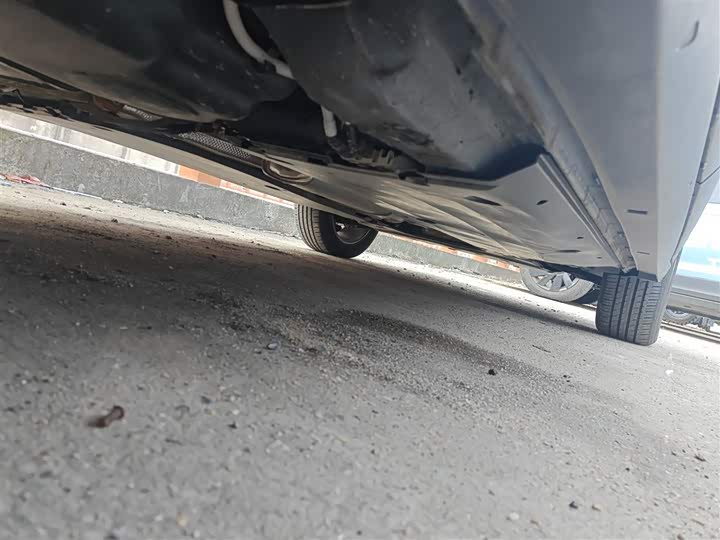 Фото 4 - Volkswagen Tharu