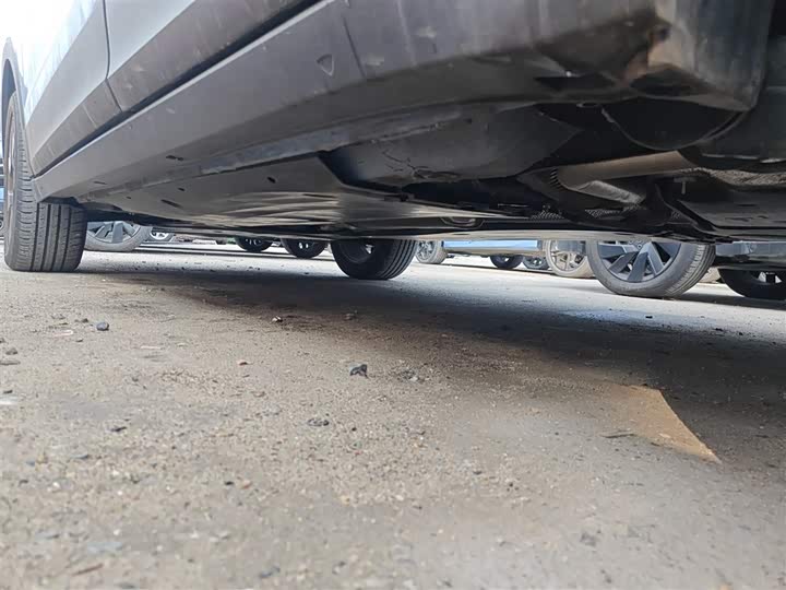 Фото 6 - Volkswagen Tharu