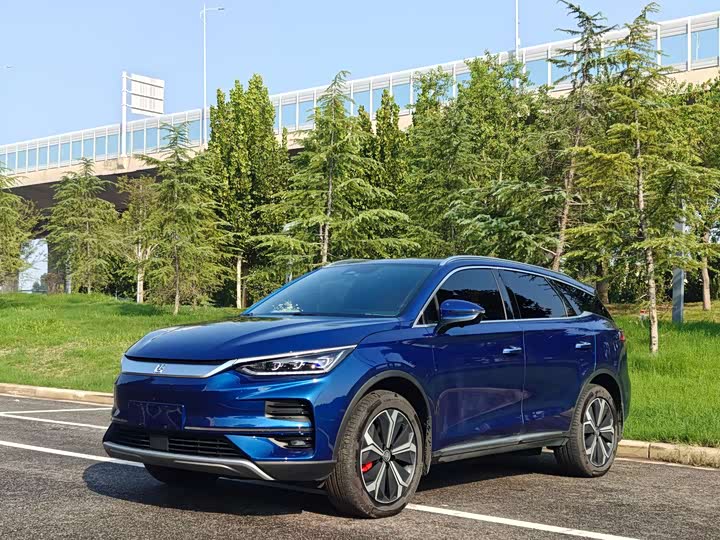 Фото 1 - BYD Tang Hybrid/EV