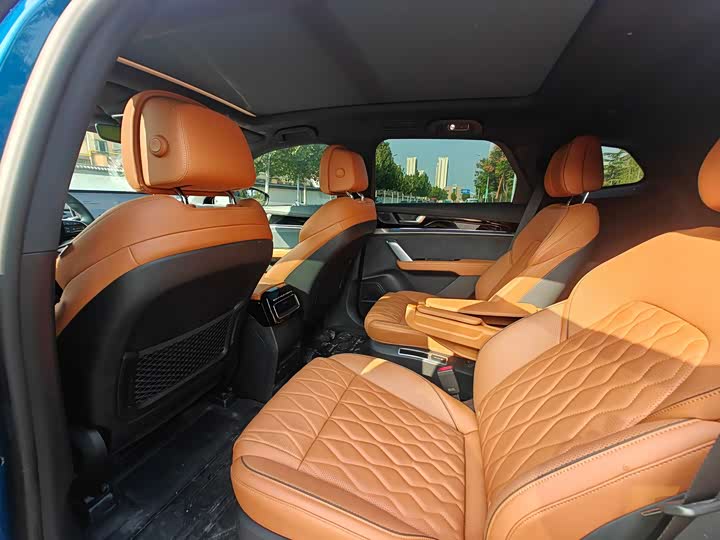 Фото 7 - BYD Tang Hybrid/EV