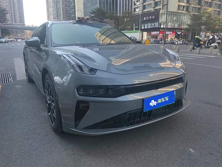 Фото 1 - Zeekr 001