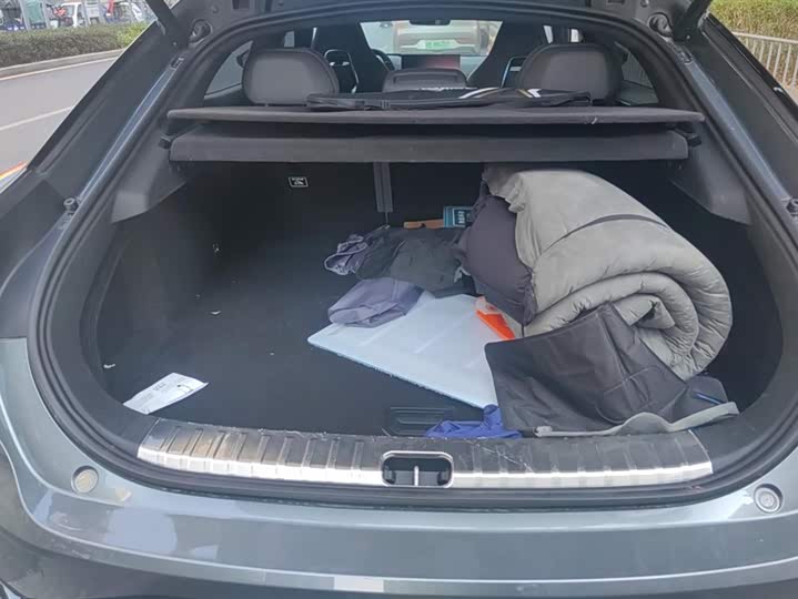 Фото 4 - Zeekr 001