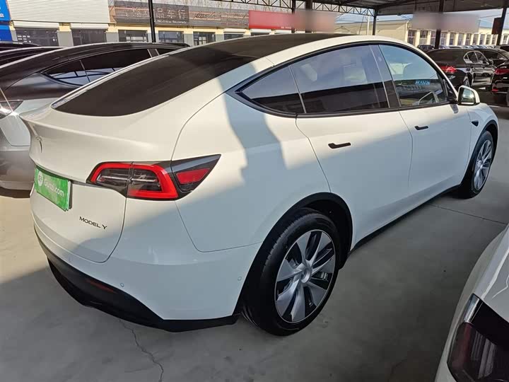 Фото 7 - Tesla Model Y
