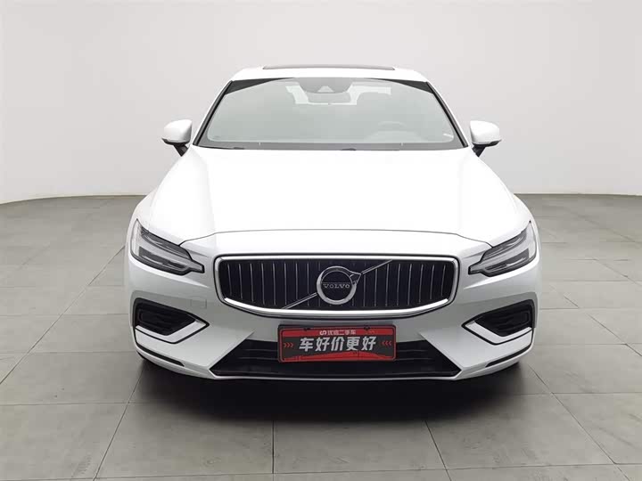 Фото 3 - Volvo S60