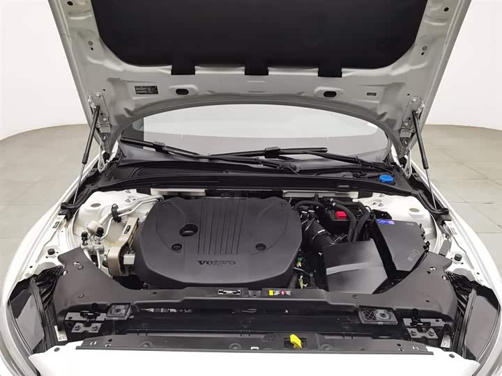 Фото 6 - Volvo S60