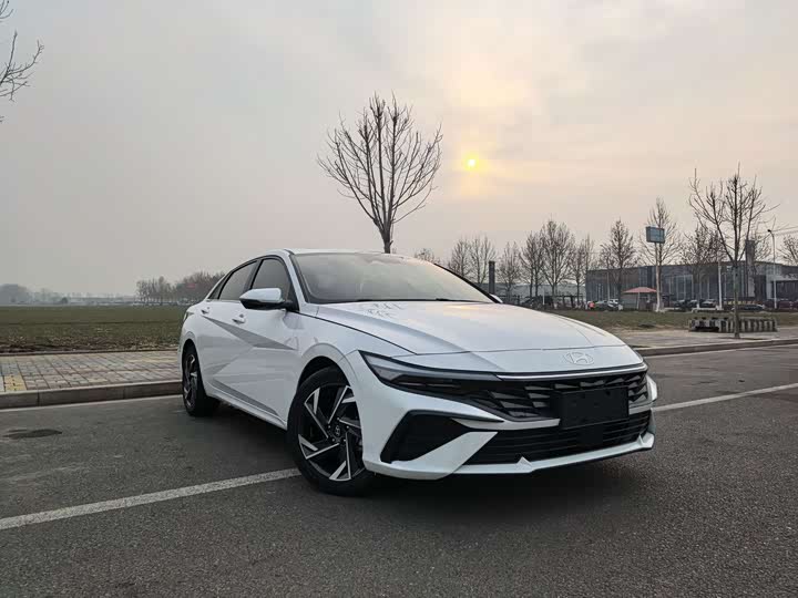 Фото 3 - Hyundai Elantra N line
