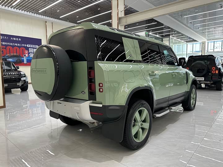 Фото 3 - Land Rover Defender